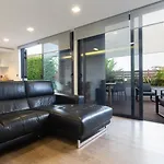 The Jolie - A Retreat In The In An Entire House