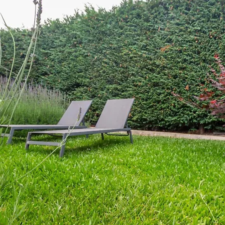 Nyaraló The Jolie - A Retreat In The In An Entire House *