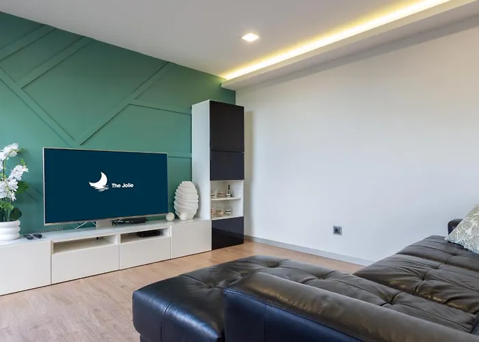 The Jolie - A Retreat In The In An Entire House * 丰沙尔