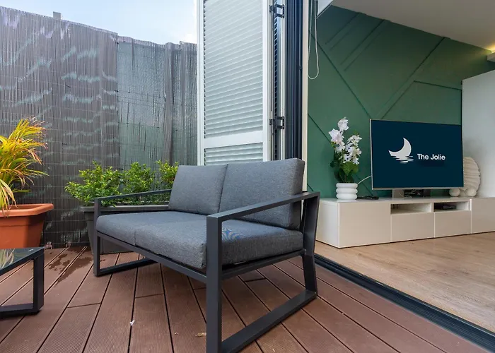 The Jolie - A Retreat In The In An Entire House 度假居 *