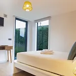 The Jolie - A Retreat In The In An Entire House Σπίτι διακοπών