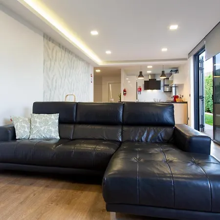 The Jolie - A Retreat In The Holiday home