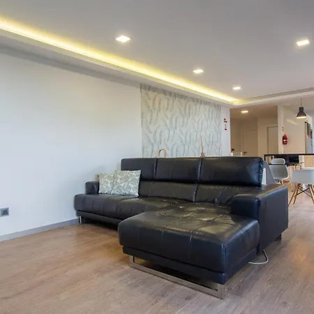 The Jolie - A Retreat In The In An Entire House Holiday home