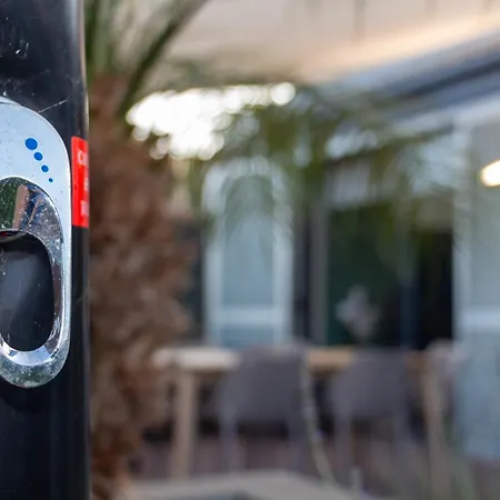 The Jolie - A Retreat In The In An Entire House