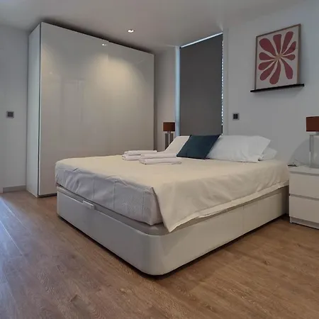 Tatil Evi The Jolie - A Retreat In The In An Entire House *