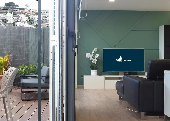 The Jolie - A Retreat In The In An Entire House Casa vacanze Funchal (Madeira)